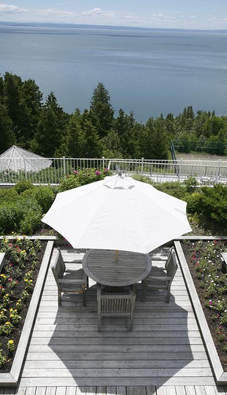Relais & Chateaux Auberge La Pinsonniere 拉马巴耶 客房 照片
